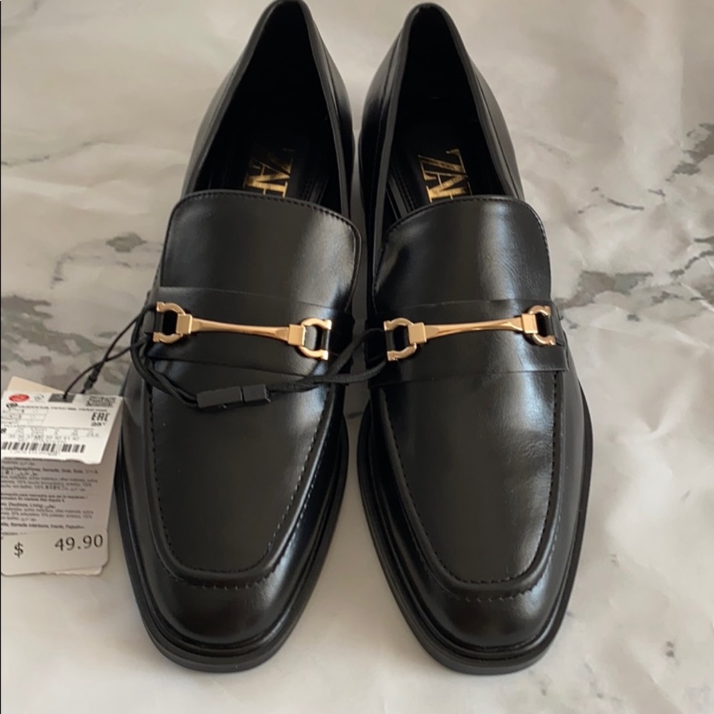 ZARA NWT - BLACK METAL BUCKLE LOAFER SHOES (SIZE: EUR 38 / US 7.5) - Picture 4 of 8